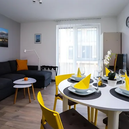 Pelso Balatonlelle, Seaside Apartment